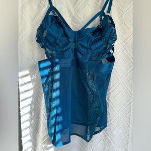 Torrid Intimate curve. like new never worn in blue